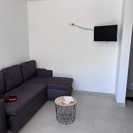 4 Personne Rez De Chaussee - Richelieu *